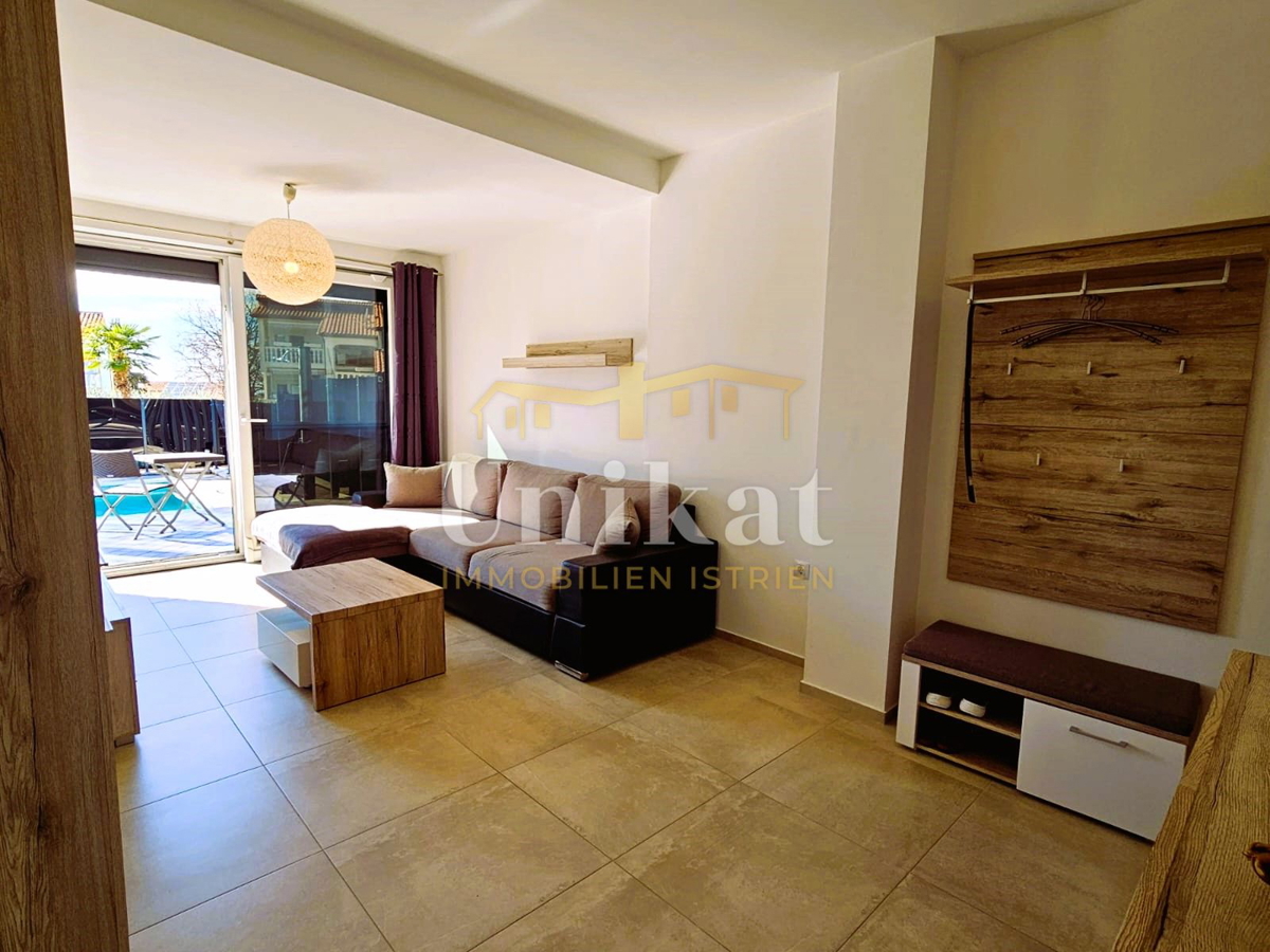 Stanovanje z lastnim bazenom - 2 spalnici